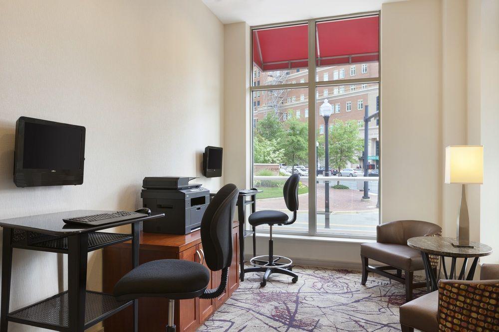 Residence Inn Alexandria Old Town South At Carlyle Exterior foto