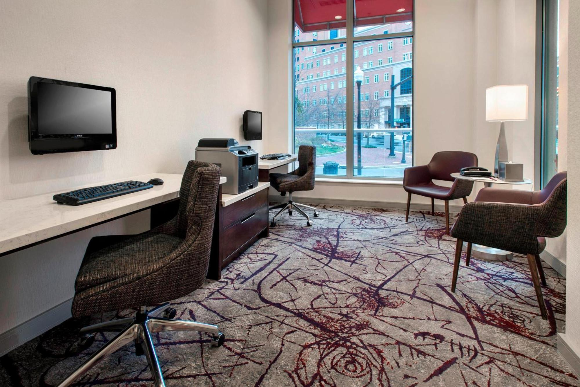 Residence Inn Alexandria Old Town South At Carlyle Exterior foto