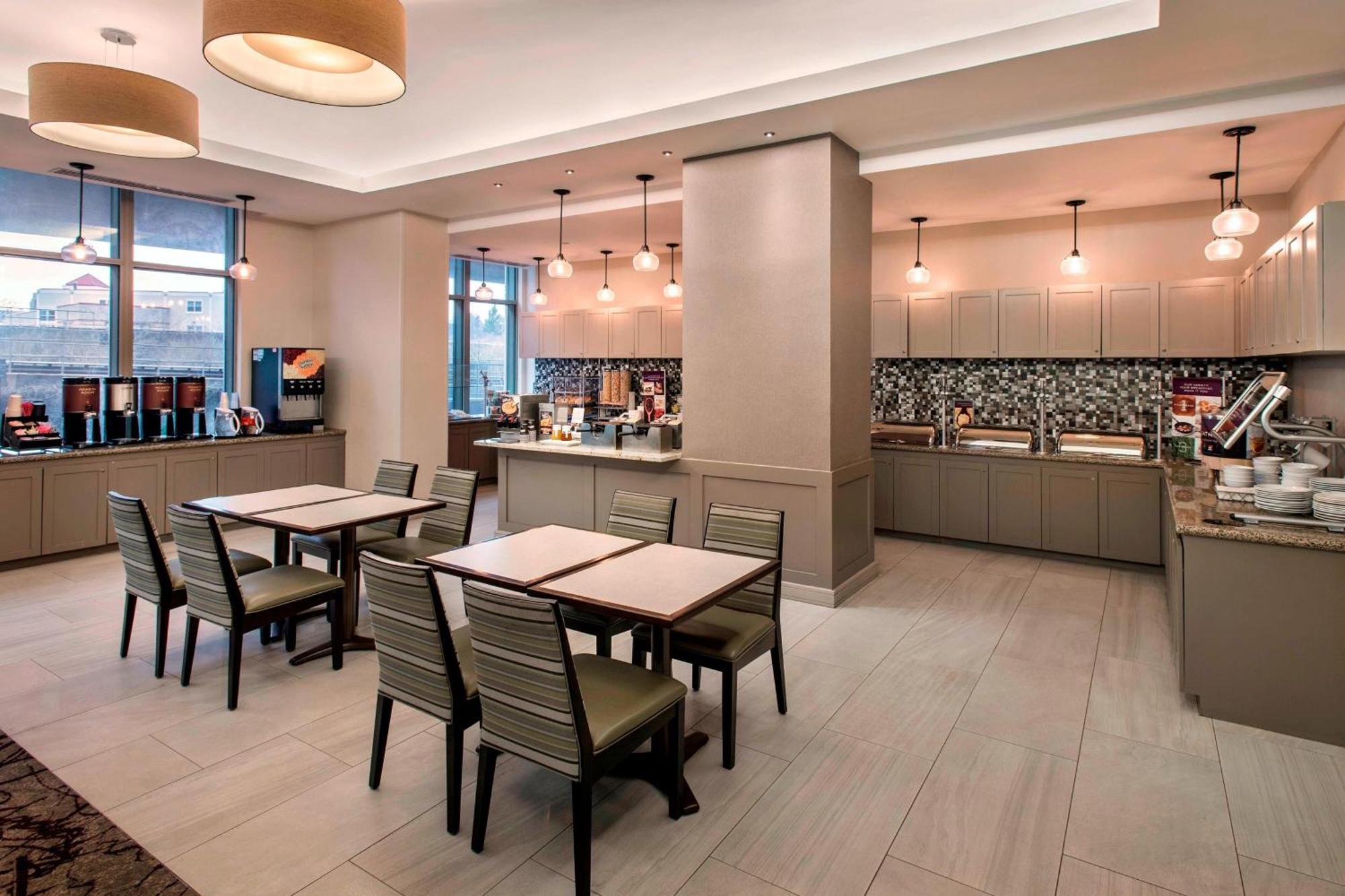 Residence Inn Alexandria Old Town South At Carlyle Exterior foto