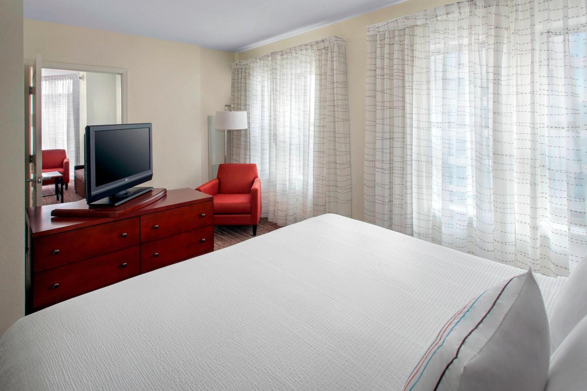Residence Inn Alexandria Old Town South At Carlyle Exterior foto