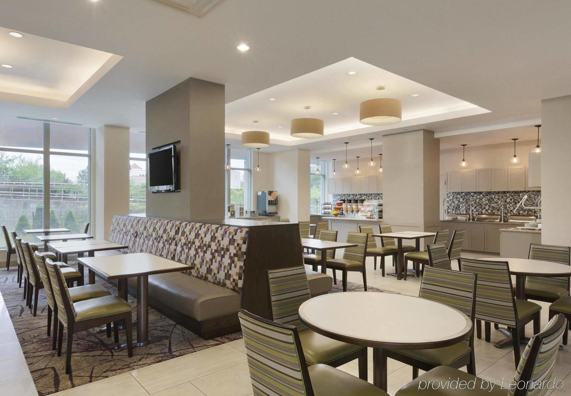 Residence Inn Alexandria Old Town South At Carlyle Restaurant foto