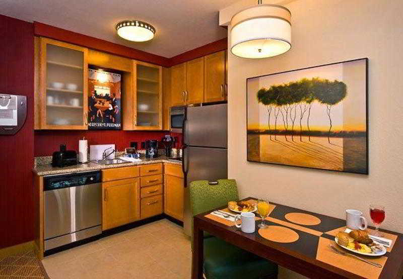 Residence Inn Alexandria Old Town South At Carlyle Exterior foto