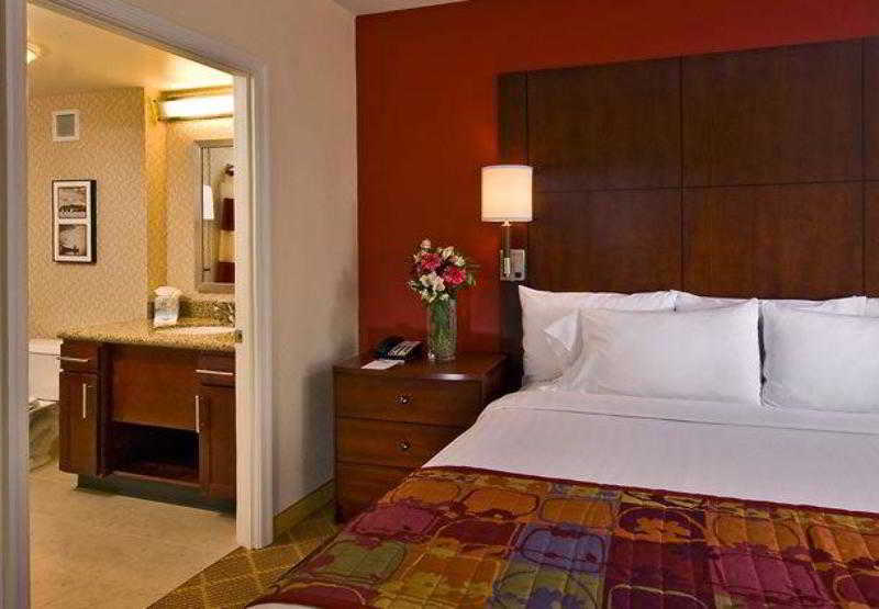 Residence Inn Alexandria Old Town South At Carlyle Exterior foto